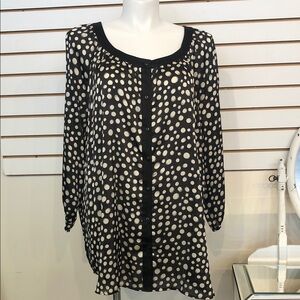 Avenue Black and Cream Polka Dot Top